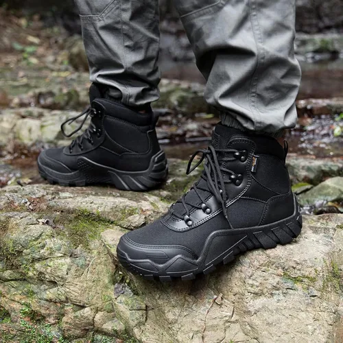 Vista 3 de FREE SOLDIER Botas de senderismo impermeables para hombre, botas de trabajo tácticas, botas militares ligeras al aire libre negro (Mid Black)
