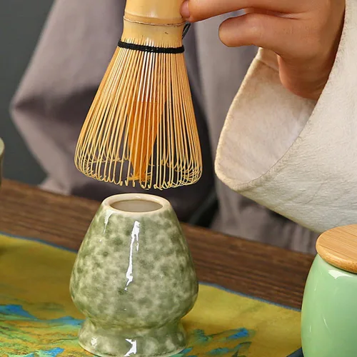 Vista 5 de Juego de matcha japonés, cuenco de 17 onzas con boquilla, batidor de bambú y cuchara, kit completo de 4 piezas para auténtica ceremonia de té