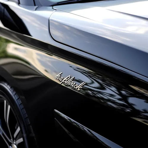 Vista 3 de Emblemas de coche personalizados, letras de acero inoxidable. Insignias automotrices con diseño de metal duradero, adhesivo fuerte. Regalo