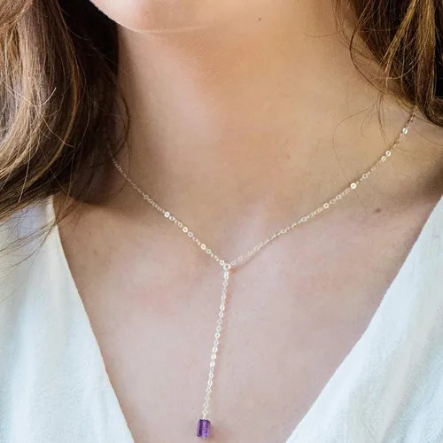 Vista 2 de Luna Tide Amethyst Raw Nugget Lariat in Sterling Silver