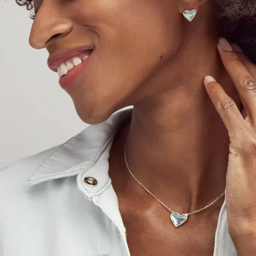 Vista 57 de Kendra Scott - Collar Elisa con dije para mujer, joyería de moda, chapado en oro de 14 quilates