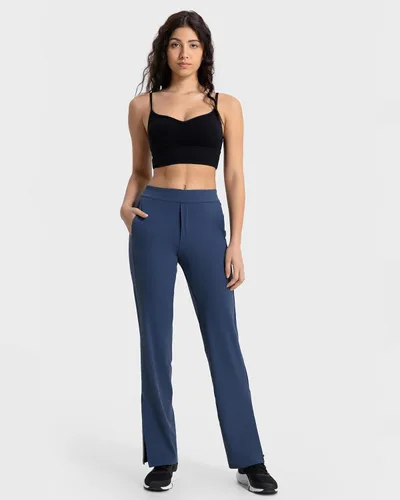 Vista 2 de QUEENIEKE Buttersoft - Brasier deportivo para mujer, con soporte ligero, copa AB, acolchado, espalda cruzada, de bajo impacto, tirantes delgados