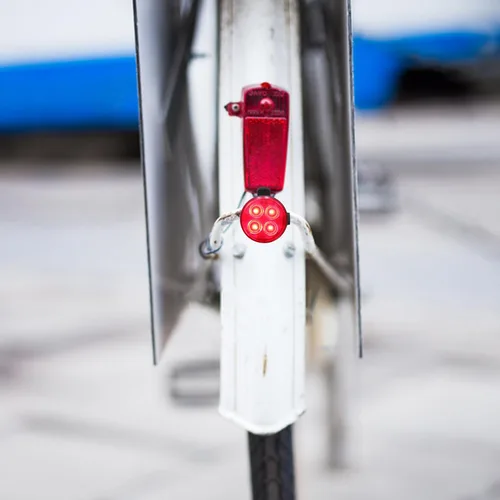 Vista 5 de Veemoon Rechargeable LED Bike Taillight and Front Light Set, Waterproof Cycling Rear Warning Lamp with Red and White LEDs, Reflector Safety Light