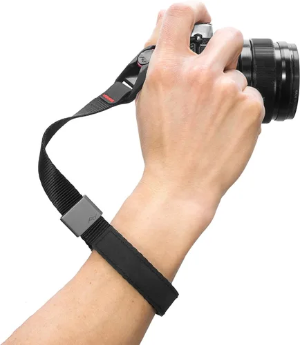 Vista 3 de Peak Design Correa de muñeca para cámara, compatible con cámaras DSLR, compactas y apuntar y disparar, perfil bajo, liberación rápida