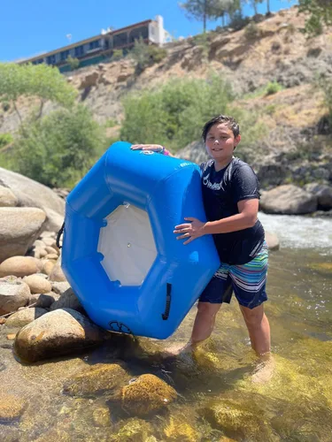 Vista 4 de Hardcore River Tube with Durable Triple-Layer PVC, Ergonomic Seven-Sided Design, Intuitive Handles, and C7 Valve Inflation – Ideal for Tubing