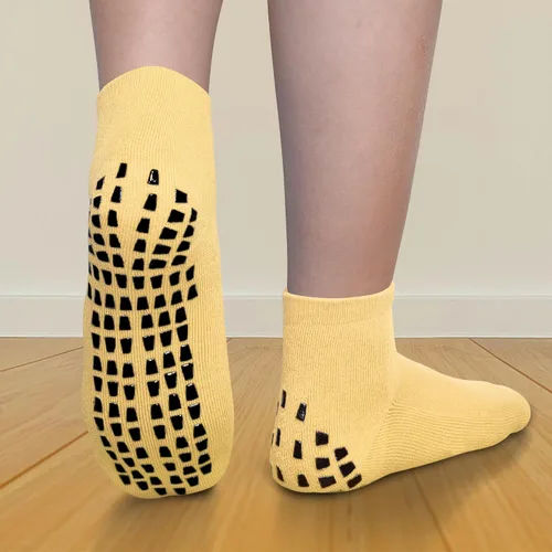 Vista 4 de Raigoo Calcetines de agarre para niños (4 a 16 años), calcetines deportivos acolchados para hospital para niños y niñas