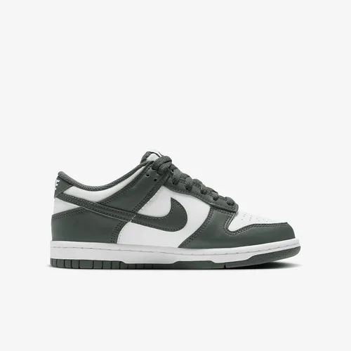Vista 744 de Nike Kid's Dunk Low Sneaker