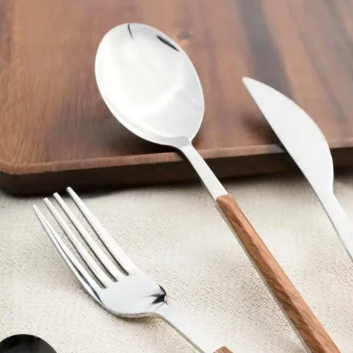 Vista 3 de Juego de cubiertos de 20 piezas con mango de madera para cubiertos de acero inoxidable 4,18/10, juego de cocina para comer en casa para vajilla