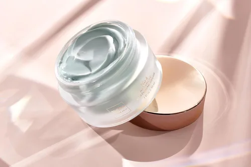 Vista 2 de Averr Aglow Crema restauradora decadente, crema hidratante antienvejecimiento para la piel de la cara y el cuello, reduce las arrugas y las marcas