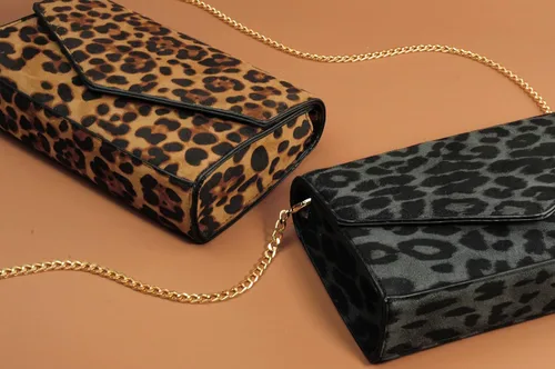 Vista 4 de HOXIS Bolso de hombro con cadena para mujer con estampado de leopardo