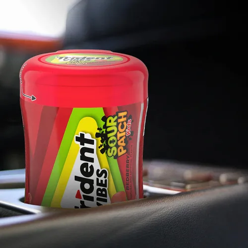 Vista 6 de Trident Vibes SOUR PATCH KIDS Redberry - Goma de mascar sin azúcar, botella de 40 piezas (paquete de 2)