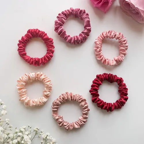 Vista 18 de Silvr Bear Paquete de 6 coleteros de satén de lujo, color negro, suaves, grandes para mujeres y niñas, bandas para el cabello grueso y rizado