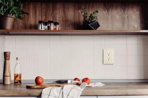 Vista 7 de Henne Bery Placa decorativa de pared con borde moderno, tapa de tomacorriente para cubrir enchufe, aleación de zinc maciza duradera
