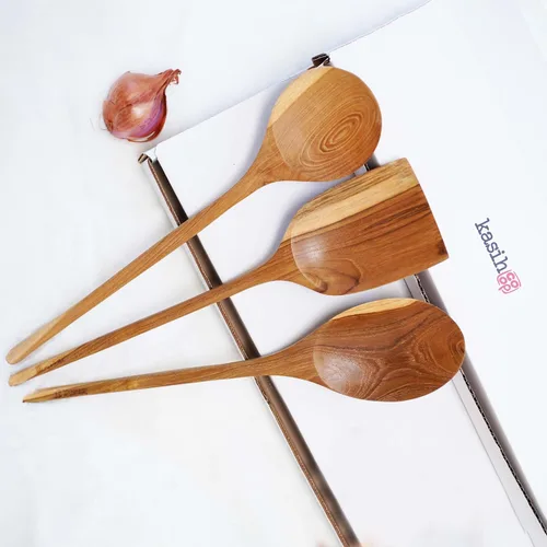 Vista 7 de Kasih Co-op Juego de 3 utensilios de cocina de madera de teca de 14 pulgadas (dos cucharas y una espátula)
