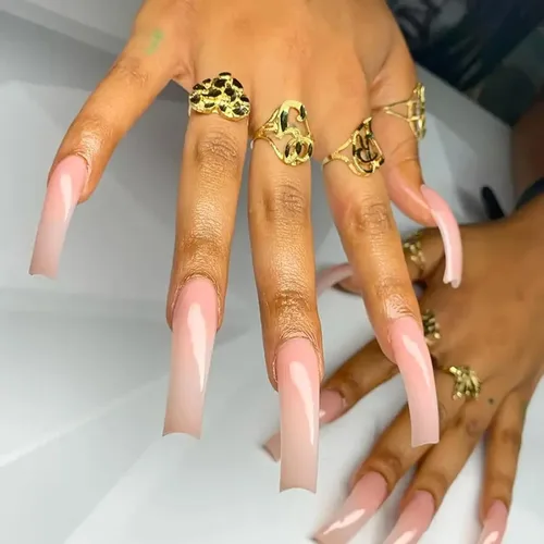 Vista 9 de IMSOHOT Uñas postizas largas cuadradas a presión, puntas francesas de onda verde, uñas postizas con diseños de dijes de mariposa dorada, gel C1-01