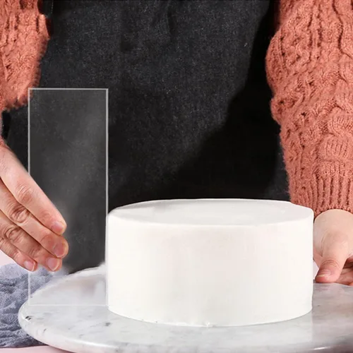 Vista 3 de Juego de 4 raspadores grandes de acrílico transparente para pasteles, raspador alisador de pasteles, peine de contorno de bordes con rayas