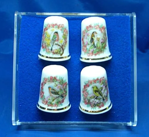 Vista 2 de Porcelana de porcelana coleccionable - Juego de tres dedales - Camafeo Birds