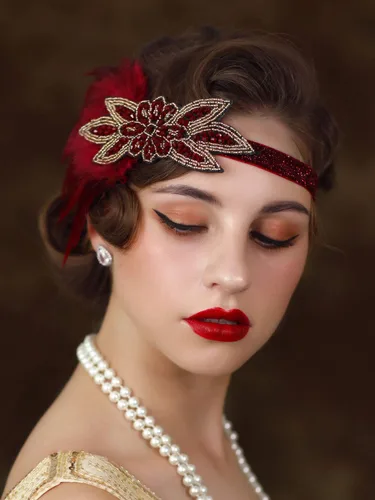 Vista 3 de SWEETV Diadema de plumas de los años 20, tocado Showgirl con lentejuelas de los años 20, accesorios para el cabello Gatsby para mujer, Borgoña