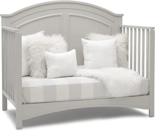Vista 12 de Delta Children Perry, cuna convertible 6 en 1 - Certificada Greenguard Gold, color gris Moonstruck Gris (Moonstruck Grey)