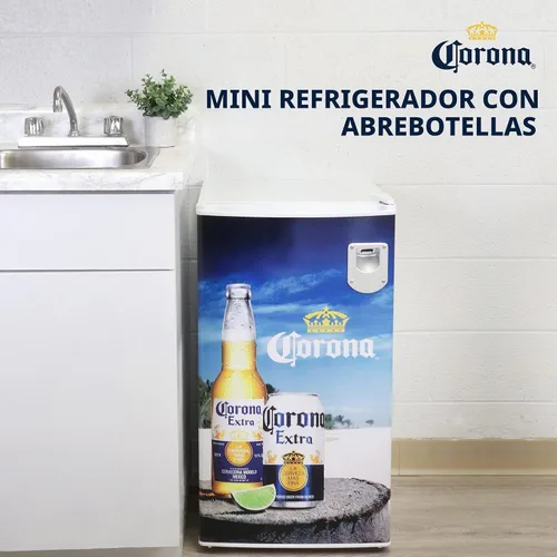 Vista 3 de Koolatron COR90 Corona - Frigorífico compacto de 3.2 pies cúbicos, 90 L, abrebotellas Licensed Corona Graphics, Built-In Bottle Opener, 3 Glass
