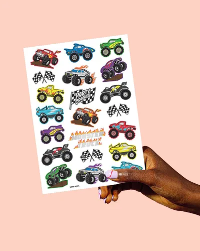 Vista 5 de xo, Fetti Monster Truck Party Supplies - Tatuajes temporales - 42 estilos metálicos Camiones, coches grandes, líneas de acabado + llamas