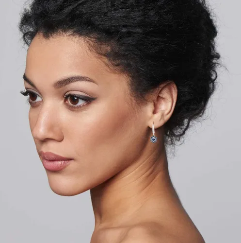 Vista 2 de Aretes colgantes de oro blanco de 10 quilates con zafiro azul y diamantes de 110 quilates para mujer, piedra natal de septiembre., Metal Gema, Zafiro