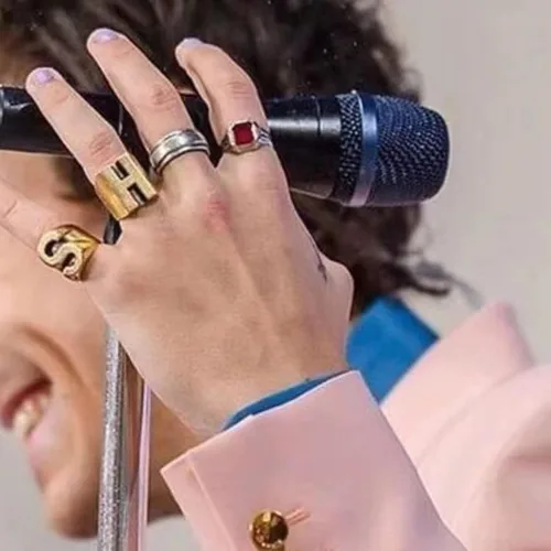 Vista 3 de Juego de anillos retro H S para hombres, anillos de oro grueso y elástico, anillos de cantante para fanáticos, Cobre, Sin piedras preciosas