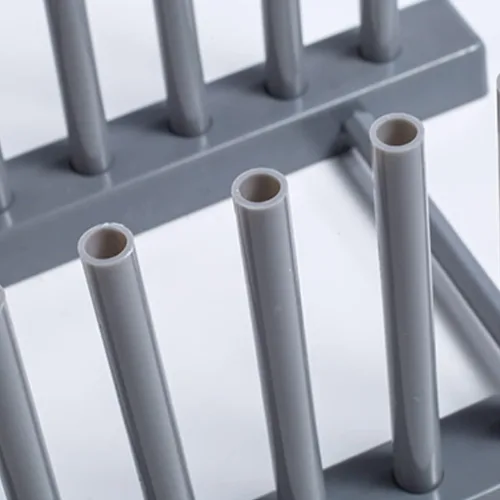 Vista 3 de Organizador de platos grises para gabinete, paquete de 4 soportes de plástico para platos que se mantienen secos para platos, cuencos, tabla