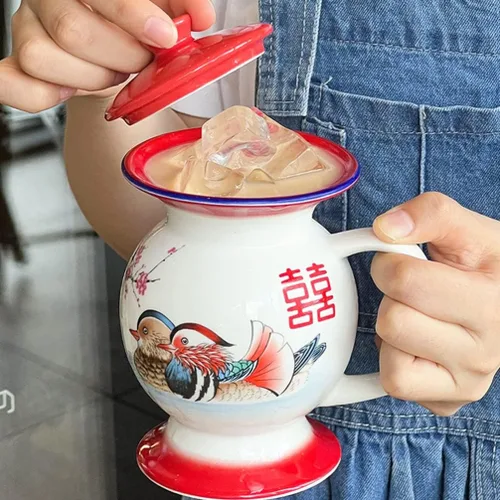 Vista 9 de SHERCHPRY Tazas de leche de cerámica, Taza en forma de escupitón con tapa, Tazas de broma, Tazas chinas retro de porcelana, Tazas de agua