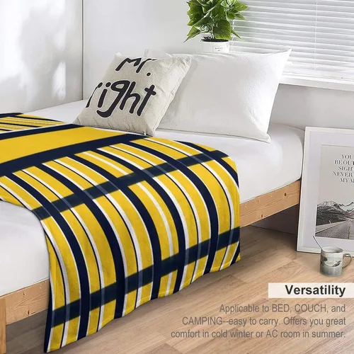 Vista 5 de Manta de rayas náuticas amarillas y azul marino, moderna, ultrasuave, manta de microfibra para sofá, cama para niños y adultos, 30 x 40 pulgadas
