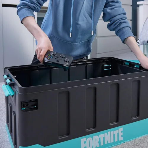 Vista 4 de Numskull Fortnite - Caja de almacenamiento de juguetes 2 en 1 y silla plegable, organizador de accesorios para juegos con tapa y asas