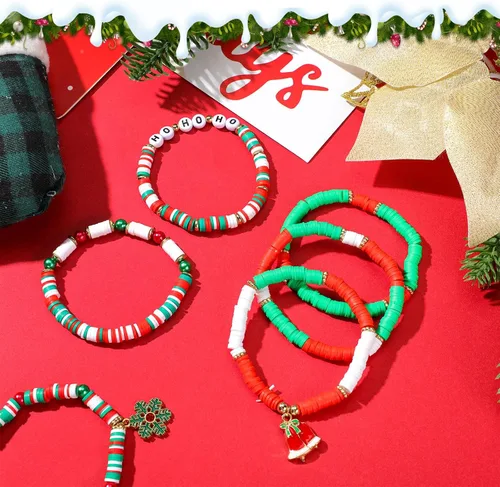 Vista 7 de Juego de 48 pulseras de Navidad apilables Heishi Surfer pulseras de Navidad con cuentas, pulseras de Navidad a granel para mujer, pulsera elástica