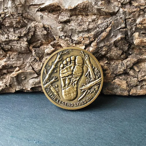Vista 6 de Sasquatch Forest Wilderness Legend Challenge Coin 1.57
