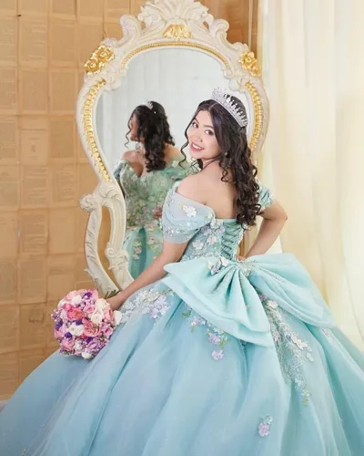 Vista 4 de Mauuwy Vestidos de quinceañera florales en 3D, vestido de baile de tul brillante hinchado, dulce 16 vestidos de encaje con hombros descubiertos