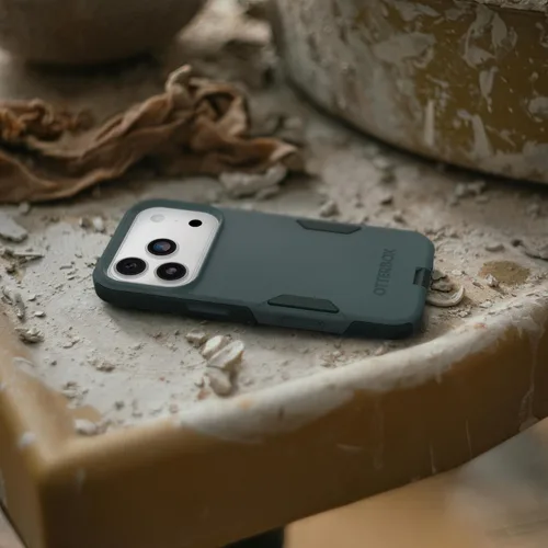 Vista 6 de OtterBox - Carcasa para iPhone 17 Commuter Series, color negro