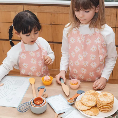Vista 7 de ZICOTO Delantal para Niños para Niñas y Niños - Delantal de Niño Pequeño con Bolsillo para Cocinar, Hornear y Manualidades - Regalo de Navidad