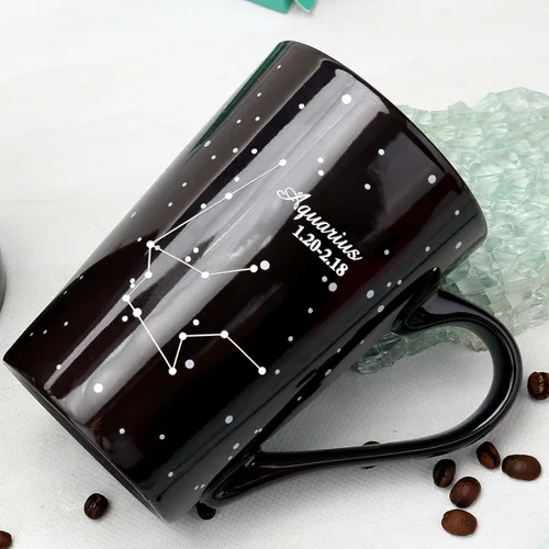Vista 4 de Taza de constelación cambiante de calor de Acuario de 12 onzas, taza de café de Acuario con grabado, taza de café de cerámica que cambia