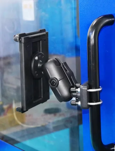 Vista 6 de Strg - Soporte industrial para tablet de 6.8 a 8.5 pulgadas (montaje de bola no incluido) Tablet Mount for Height: 6.8" - 8.5" Width: 4.52" Depth
