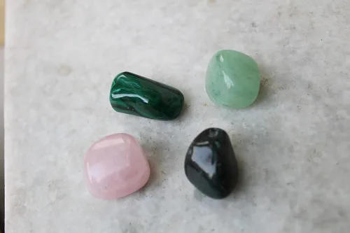 Vista 21 de Jet Authentic - Colección única de piedras pulidas de apatita + hematita + vasonita + shungita + citrino para resolver problemas de salud y Artritis