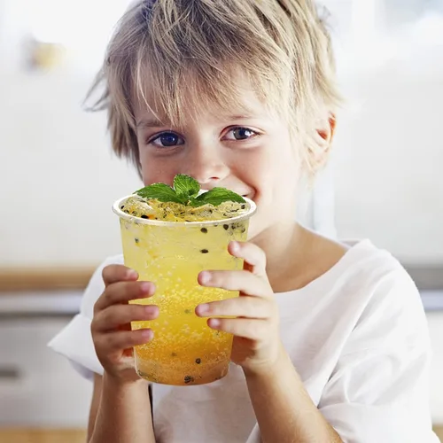 Vista 8 de Juego de 50 vasos de plástico transparente con tapas planas, vasos desechables de café helado de 16 onzas con pajitas y calcomanías, vasos