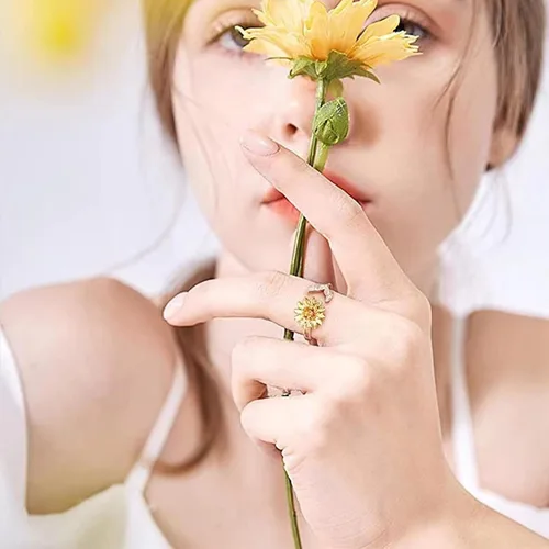 Vista 6 de Banemi Anillos antiestrés para la ansiedad para mujeres, anillo giratorio de flor de circonita cúbica, regalo de joyería para esposa, niña, día