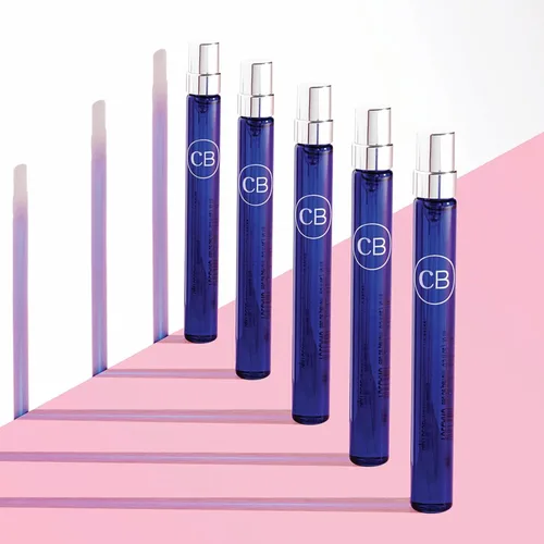 Vista 4 de Capri Blue Volcano Eau de Parfum - Bolígrafo en espray – Fragancia de verano – Mini perfumes para mujer – Perfume cítrico tamaño viaje con notas