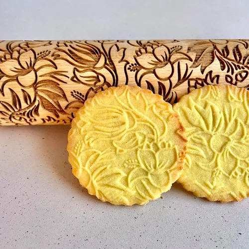 Vista 2 de Rodillo de gofrado BLOOMY con patrón floral – Rodillo para masa y arcilla para galletas y cerámica en relieve - Sello para galletas y cerámica