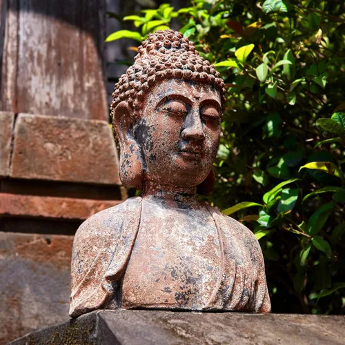 Vista 2 de Estatua de Buda Floryden para el hogar, estatuas de busto de Buda meditando, estatua de cabeza de Buda espiritual rústica, acabado de óxido
