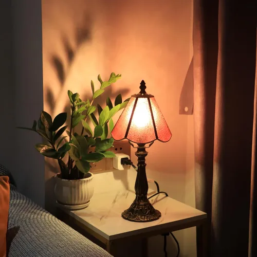 Vista 9 de Small Tiffany Style Table Lamp Amber Green Stained Glass Lamp 14 Inch