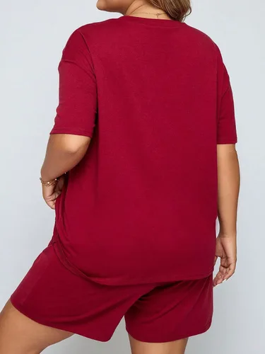 Vista 2 de OYOANGLE Women's Plus Size 2 Piece Letter Graphic Short Sleeve Tee Shirt and Shorts Pajama Set