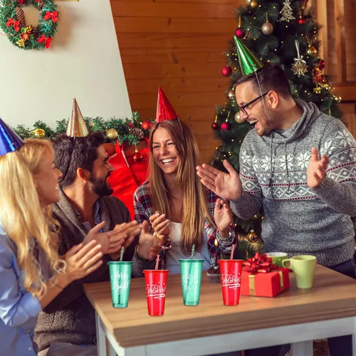 Vista 6 de Tioncy 50 vasos de plástico de Navidad con tapas y popote a granel, vasos de plástico de Navidad reutilizables de 25 onzas, tazas de Navidad