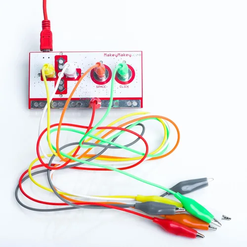 Vista 3 de Kit STEM Makey Makey de Joylabz, Kits Científicos Educativos, Miles de Actividades de Ingeniería y Programación de Computadoras, Diversión Práctica