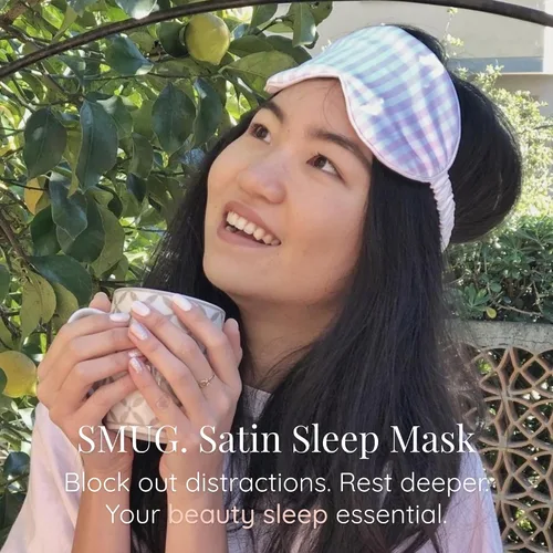 Vista 2 de SMUG Máscara de satén para dormir, viajes, turno de noche, máscara de ojos para dormir para mujeres y hombres, suave para nutrir la piel y reducir