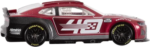 Vista 13 de Lionel NASCAR Hendrick Motorsports - Juego de tren para el 40 aniversario – Motor diésel a batería listo para jugar con 1:64 fundido a presión